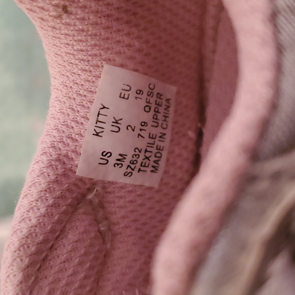 Surprize by Stride Rite kitty 😺 sneakers - Picture 8 of 9